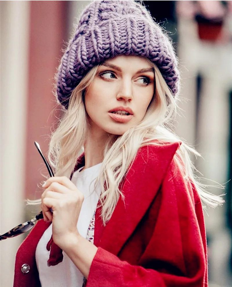 Fashion Knit hat ladies winter solid color simple thick wool hat warm earmuffs hat female cap