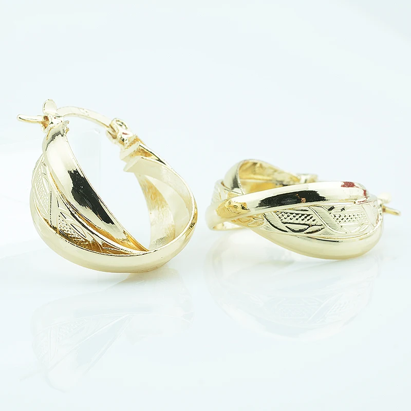 

1pair New Womens Girls Simple Classic Light Yellow Gold Color Hoop Earrings Jewelry Medium Size