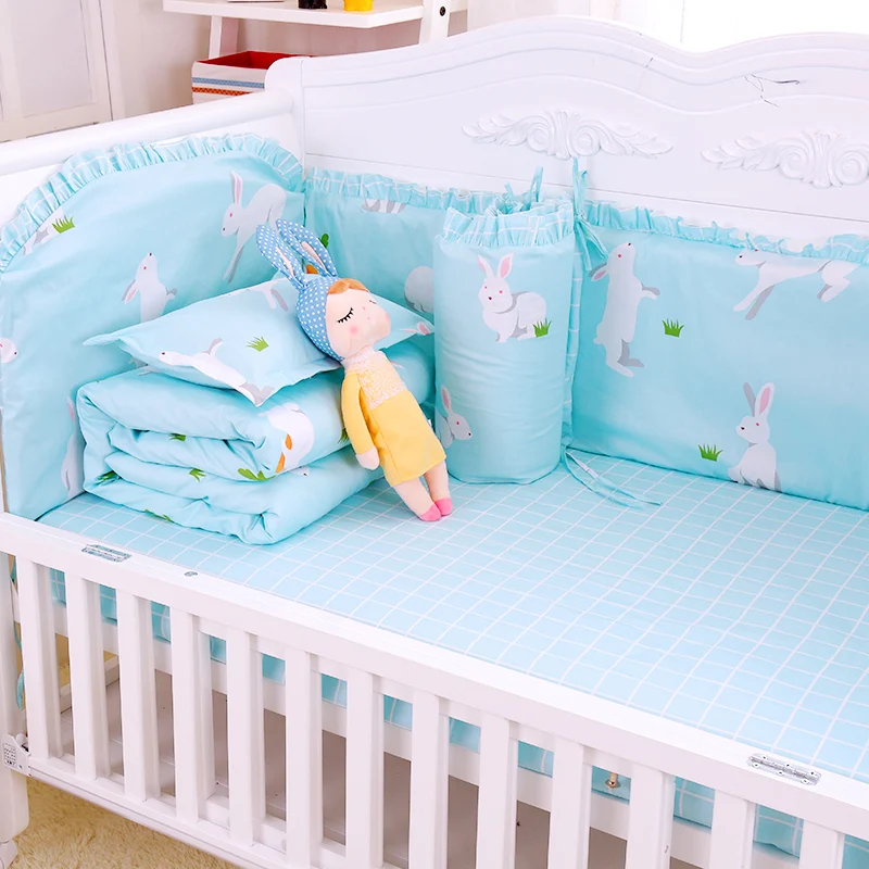 baby crib decor