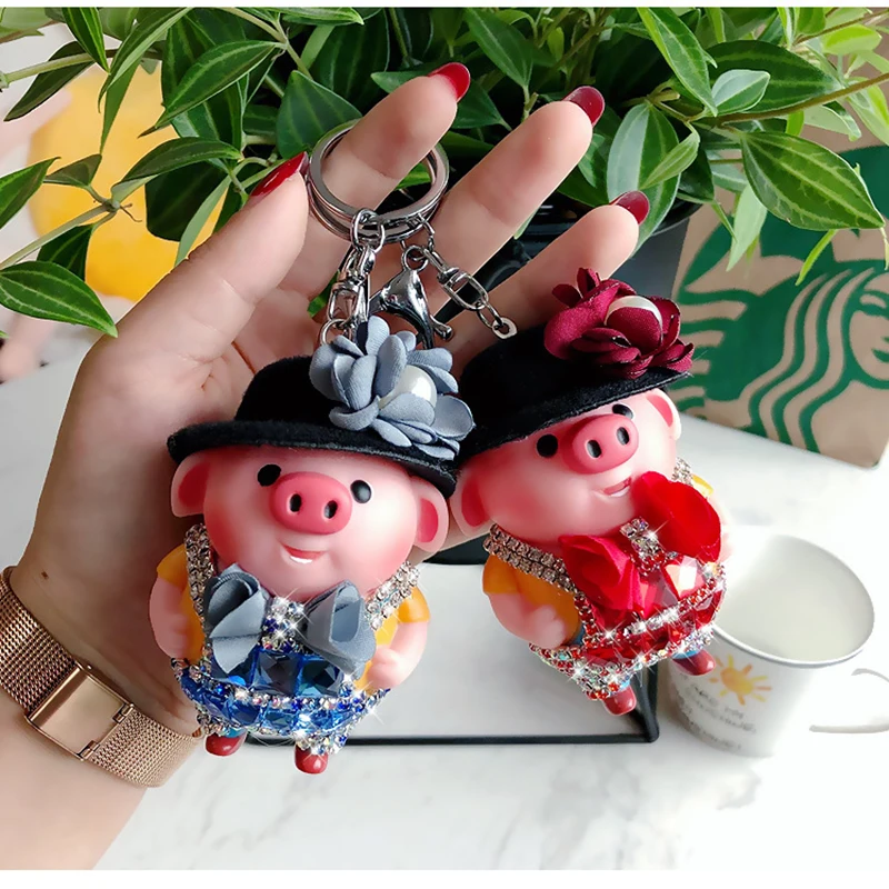 

Crystal Cute cartoon pig Keyrings 3D Key Chain Hand-painted Craft Car Keychain Key Holder Bag Pendant Charm Accessories