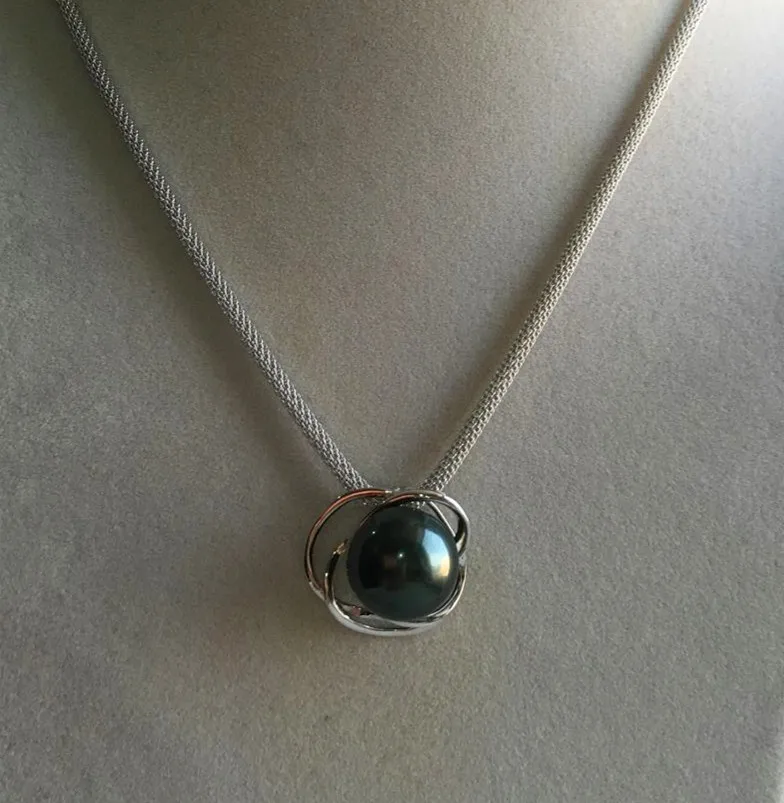 

wholesale 18"-20" 14mm black shell pearl Fruit Stainless steel Chain pendant necklace