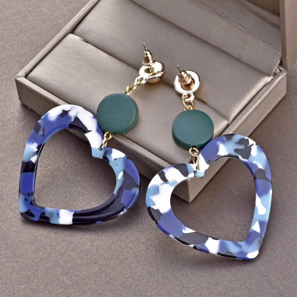

Yellow Blue Black Acrylic Heart Piercing Earrings Punk Hollow Drop Dangle Earrings For Women Ear Jewelry Brincos