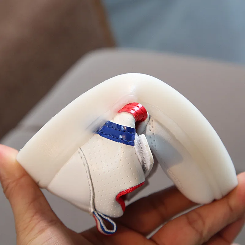 New Children Luminous Shoes Boys Girls Stripe Sport Running Shoes Baby Lights Fashion Sneakers Toddler Kids LED Sneakers