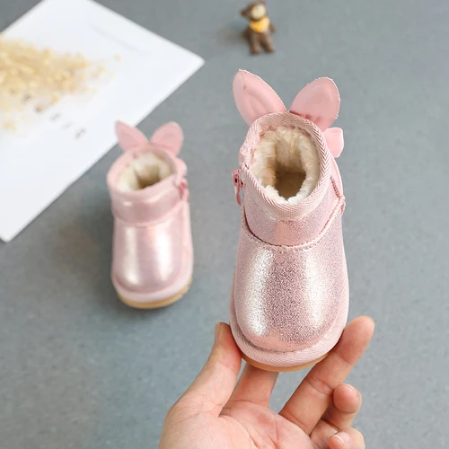 Новая зимняя обувь для малышей хлопковая обувь для маленьких девочек Теплые зимние сапоги с мягкой подошвой детские ботинки для девочек - Цвет: Розовый
