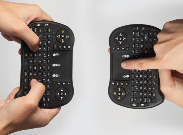 

2.4g bluetooth ABS black mini multi functional keyboards for mini tablets/laptops/pc/destops with windows or android OS