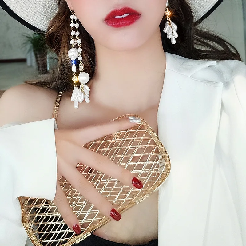 

2019 Hot New Luxury Hyperbole Jewelry Asymmetry Long Tassel Earrings Simulated Pearl Pendientes Fashion Brincos Gifts Party