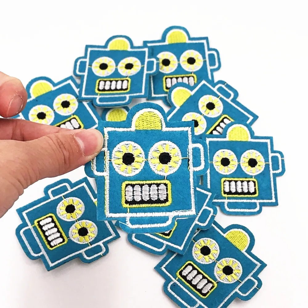 

Wholesale 10PCS Robot Head Embroidery patches for clothing Sewing on patches applique iron on patch for sticker badges