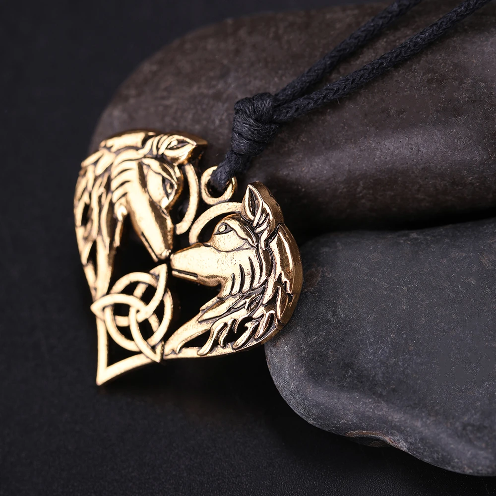 My shape Celtics Spirit Wolf Pendant Necklace Couple Heart Necklaces Love gift Norse Vikings Wolf Head Original Animal Jewelry