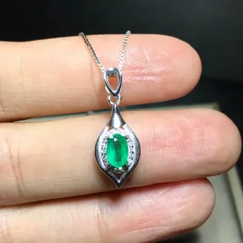 

Qi Xuan_Fashion Jewelry_Colombian Green Stone Fashion Necklaces_S925 Solid Silver Pendant Necklaces_Factory Directly Sales