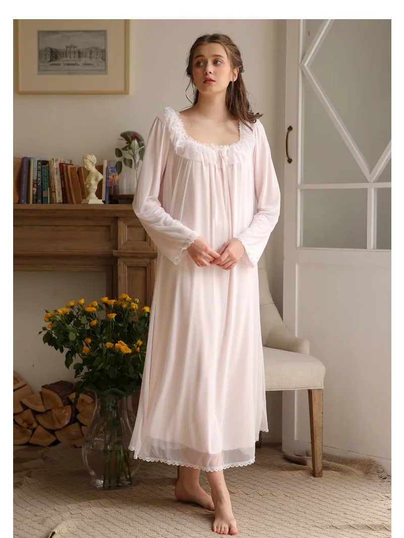 NIGHTGOWN (6)
