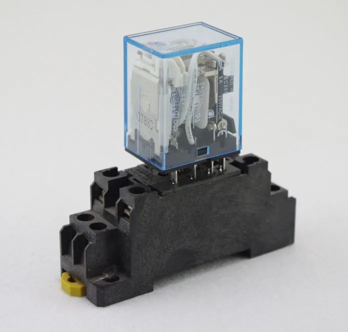 

HH52P-L 8 Pins DPDT With Socket Base Bottom Case 24/110/220V 5A Coil Power Relay JQX-13F-MY2NJ high quality