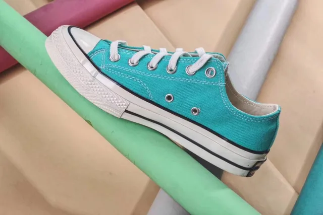 Best Price New Arrival Original Converse Classic Unisex Canvas Skateboarding Shoes High top Anti-Slippery Sneaksers Classique Best Price New Arrival Original Converse Classic Unisex Canvas Skateboarding Shoes High top Anti-Slippery Sneaksers Classique