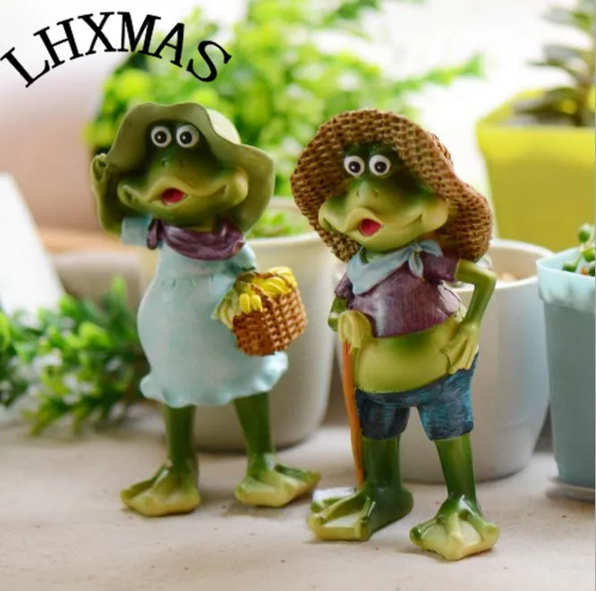 

2pcs/set Pastoral Resin Crafts Animal Decoration Cute Frog Living Decoration Mini Figurines E563