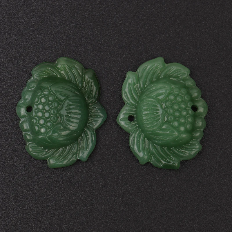 

Vivid Natural Hand-carved Green Lotus Pendant Jadeite Jewelry Pendant For Women Jewelry