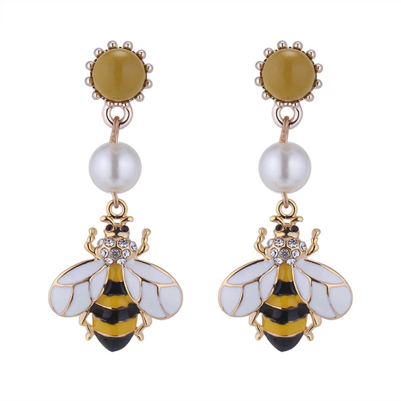 

8 Styles Adorable Bumble Bee Insect Shaped Stud Earrings Animal Bees Jewelry Insect Fly Bird Honey Cute Creative Bee Earrings