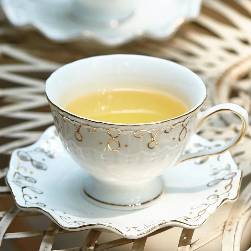 

Elegant Creative Black Tea Cup British afternoon tea set China Porcelain Coffee Cup Home Cafe Creative Coffee Cup Saucer Set
