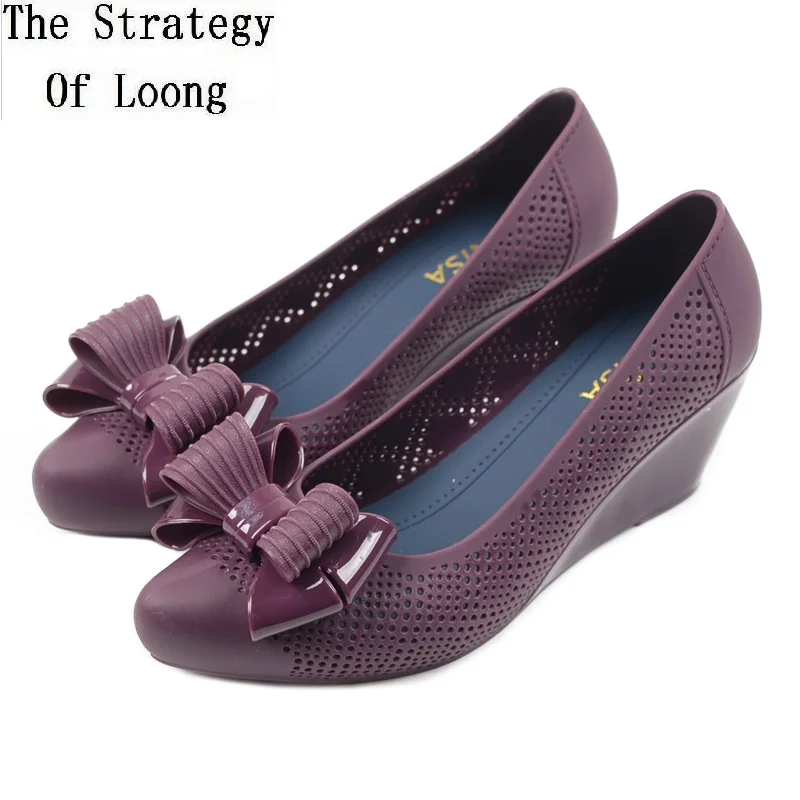 

2019 New Summer Retro Casual Butterfly Knot Hollow Shallow Women Sandals Pointed Toe Wedges Heels Lady Beach Shoes 190418