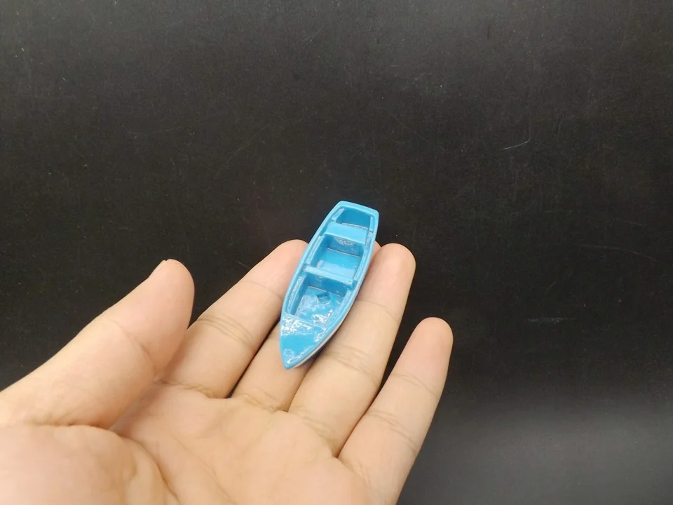 Tiny-B103-Boat (2)
