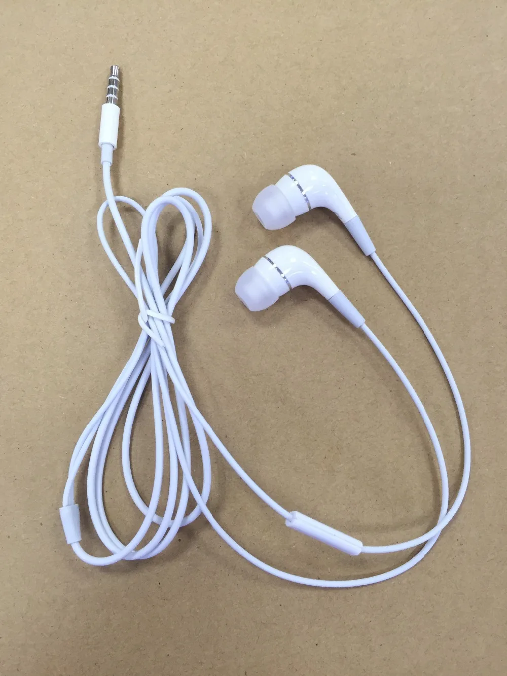 

White 1M Headset Stereo 3.5mm In ear Earphone Earbuds+Mic For Apple iPhone 4S 5S 6 6s Ipod New