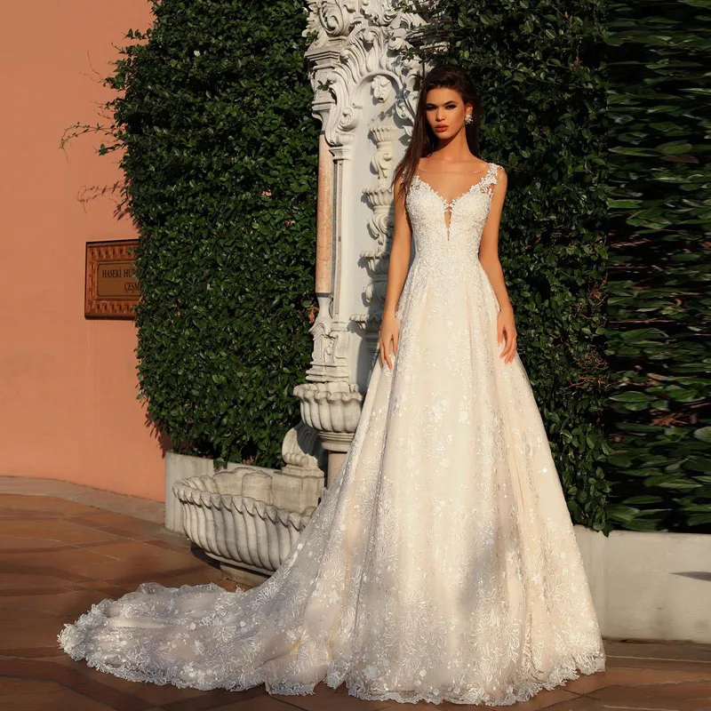 2018 New Arrival Designer Wedding Dresses Sheer Neck Sleeveless Beading Back Full Lace Court Train Bridal Gowns Custom Made199