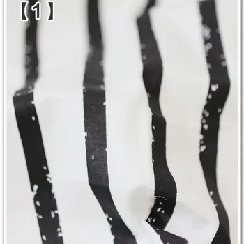 

Simple black and white patterned printed cotton fabric
