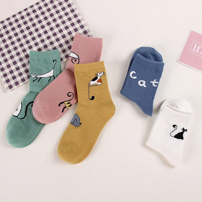 

Winter Female Socks Women Harajuku Funny Socks Cartoon Animal Socks Cute College Style Cartoon Anime Christmas Sox
