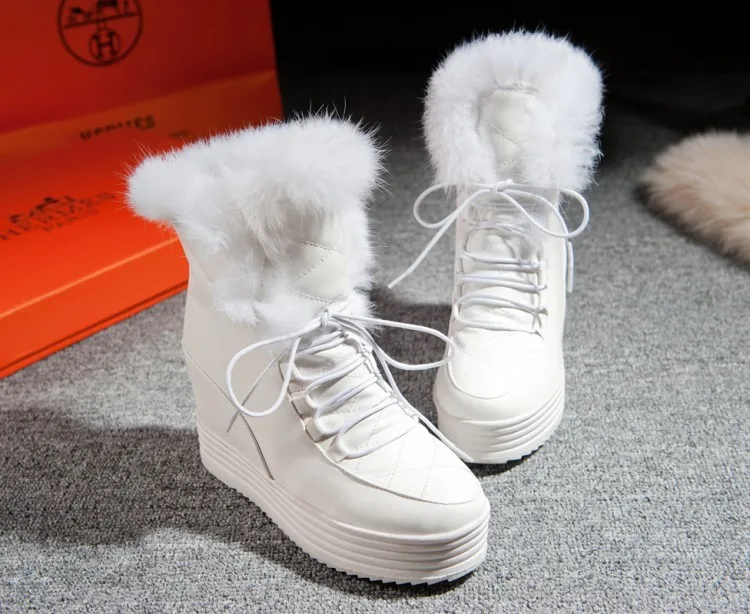 Белые зимние ботинки с круглым носком из натурального кроличьего меха; женские ботинки для отдыха на толстой подошве, увеличивающие рост; размеры 34-43