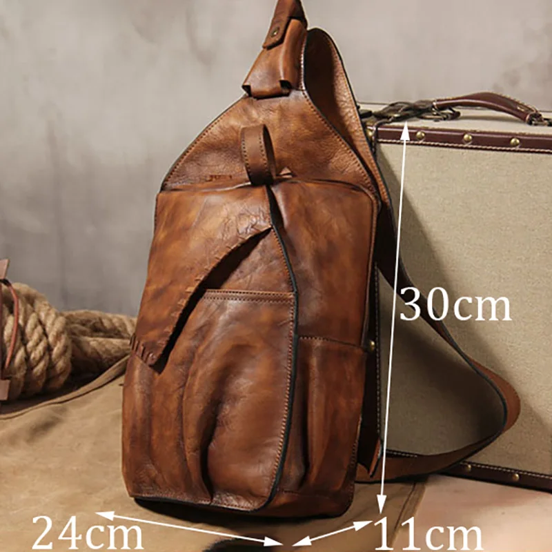 AETOO мужская кожаная нагрудная сумка, посаженная воловья кожа ретро сделать старый ручной Стилет сумка - Цвет: Коричневый