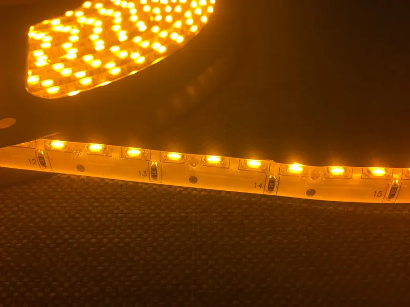 335SMD Светодиодные ленты боковое излучение 5 м 600 светодиодный 120 светодиодный s/M SMD Light(вид сбоку Водонепроницаемый IP65 12 V для лестницы/шкаф/домашний декор-желтый