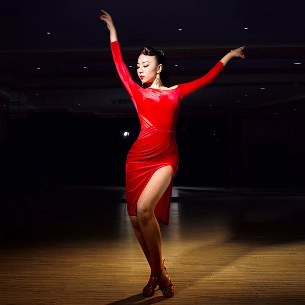 Черный/красный цвет танцы эластичная ткань профессиональный костюм Самба дешевые леди латинские танцы платье с длинным рукавом юбка из молочного шелка одежда