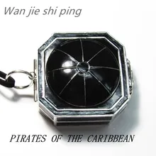 2017 nuevo estilo de Piratas del Caribe Collar de La Brújula