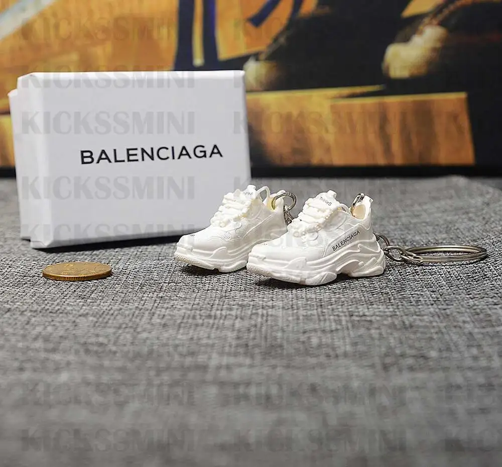 

dropshipping white Balenciage sneaker keychains 1/6 SCALE 3D Mini Shoe Sneaker JORDAN keychain doll accessory