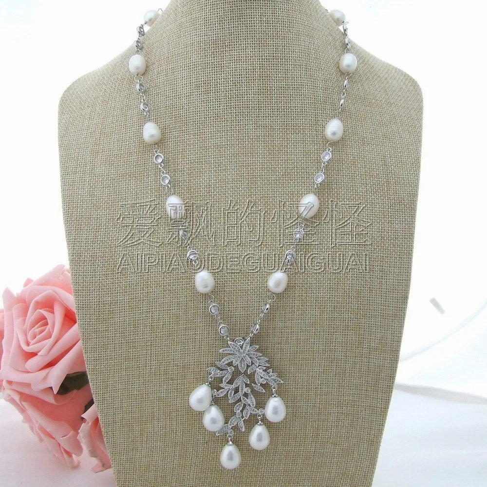 

N032605 22" White Rice Pearl Necklace Sea Shell CZ Pendant