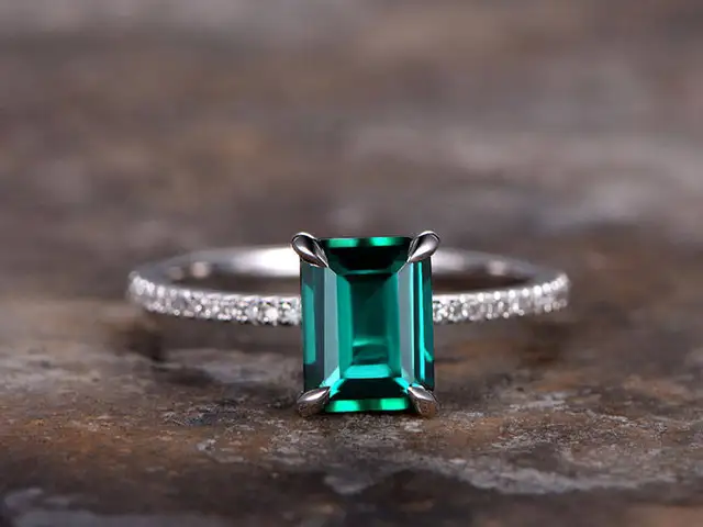 6x8mm Emerald Cut Szmaragdowy Pierścionek Zaręczynowy Białe