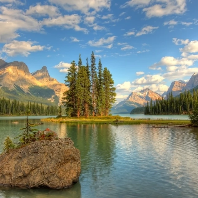 Spirit Island At Sunset  Maligne Lake  Jasper National Park  Alberta Poster Print (34 x 22)