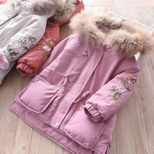 Зимняя куртка; пальто для девочек; одежда для малышей; Теплая Флисовая парка с капюшоном и вышивкой; Верхняя одежда для детей; Бутики