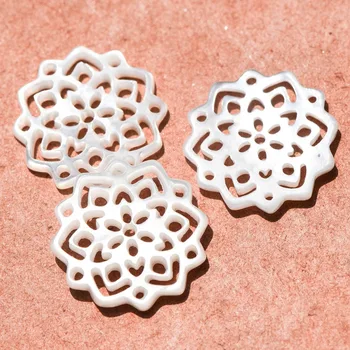 

10pcs White Mother of Pearl Shell Hollow Connector 16mm Cut Out Carvings -(V1136-3)