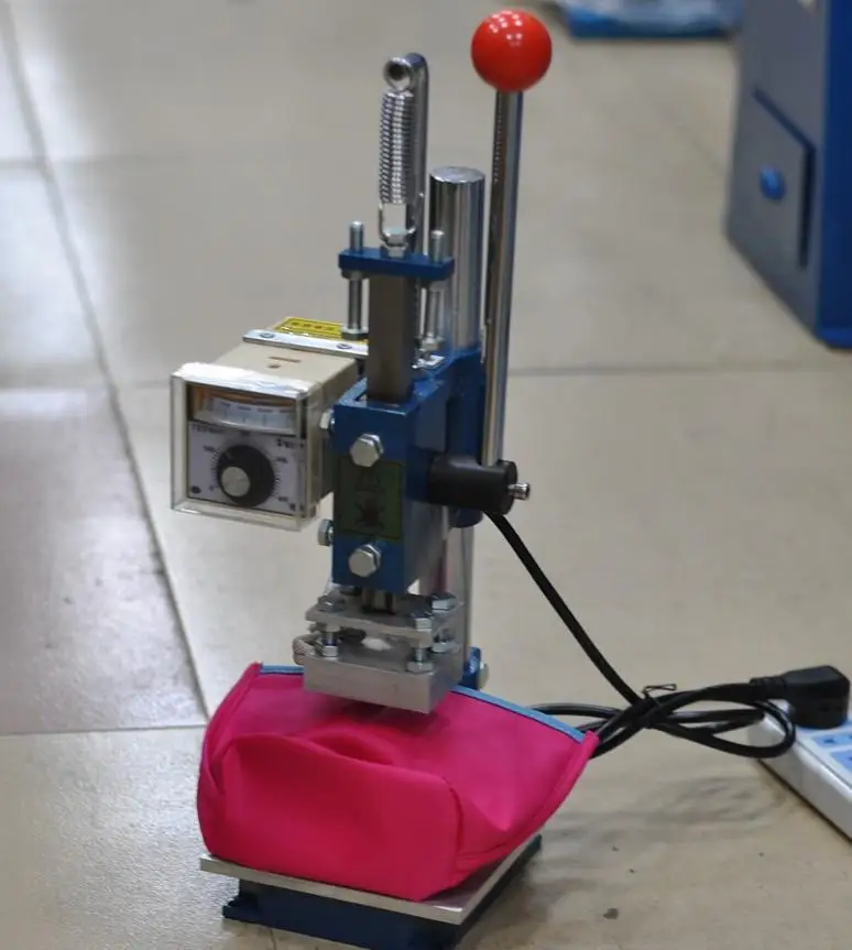 Feitas sob Encomenda Manual de Couro Bolsa de Carimbo Máquina de Etiquetas de Pressão Marca de Couro Palmilhas Quente Marca Gravação Logotipo Impresso 15 Palmilhas feitas sob encomenda manual de couro