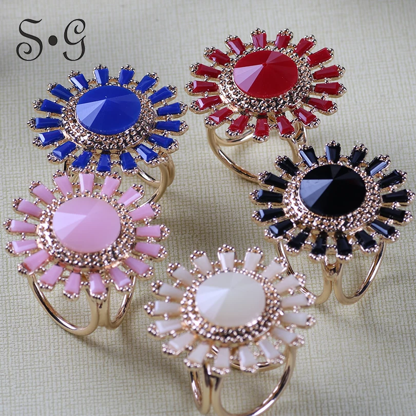 Rhinestone Hoop Brooch Silk Scarf Clip Buckle Holder Shawl Ring Clip