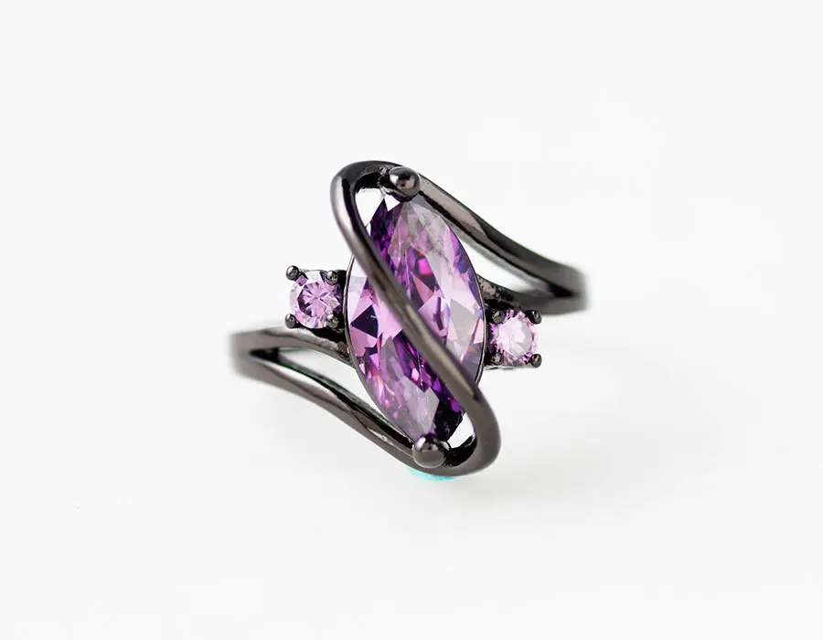 Женское кольцо с фиолетовыми кристаллами модное золотое черное|bridal ring|crystal ringfashion