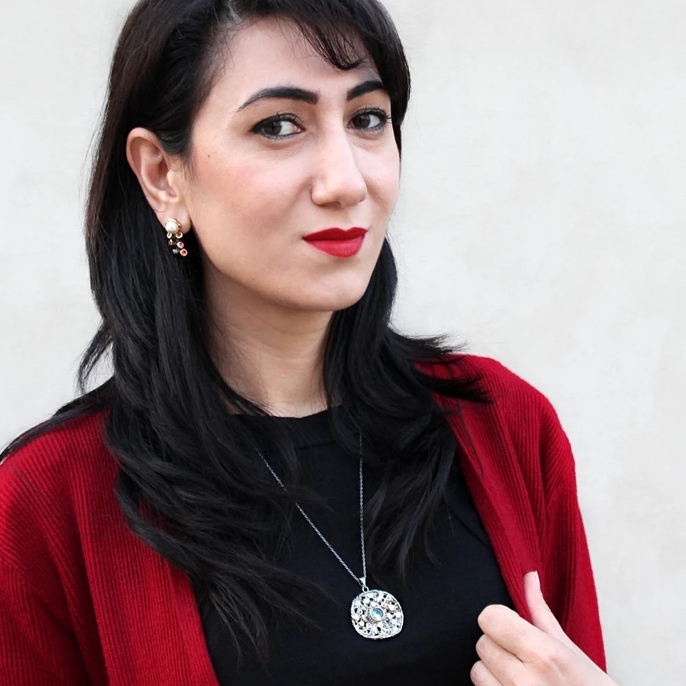 DreamCarnival 1989 Hot Gothic Jewelry Black Gold Color Pendant Chain Necklace Women Mixed Cubic Zircon Synthetic Pearl WP6532