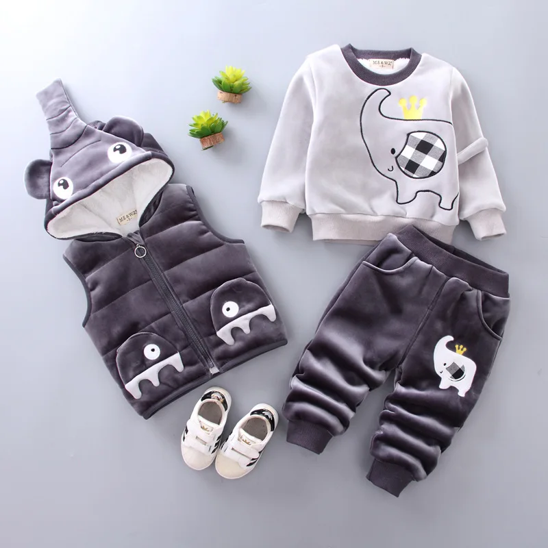 Одежда для маленьких девочек коллекция года; корейские модели; сезон осень-зима; бархатный плотный свитер; жилет; брюки комплект из 3 предметов Спортивная одежда для новорожденных мальчиков