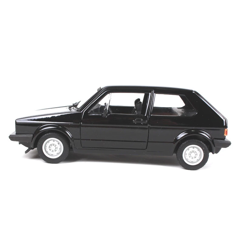 Модель гоночного автомобиля из сплава BBURAGO 1979 Glof GTI MK1 1:24 коллекционные модели