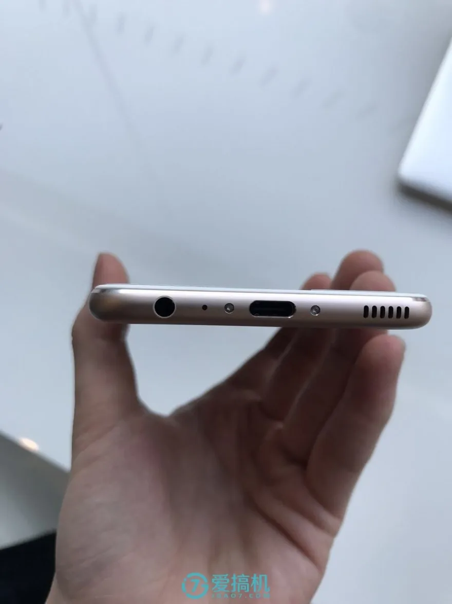 Original HuaWei P10 4G LTE Cell Phone 20.0MP Kirin 960 Octa Core 5.1" Screen 1920x1080 Android 7.0 Fingerprint Dual Sim In Stock huawei phones for r4000