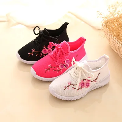

Kids Shoes New Fashion Girls Sneakers Floral Embroidery Sport Sneakers Children Ultra-light Cute Shoes