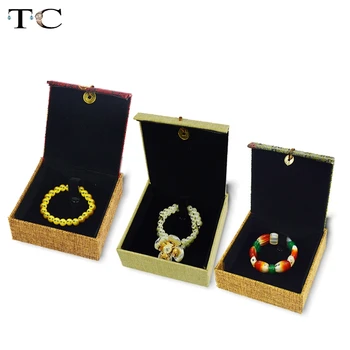 

Linen Jewelry Gift Box 3 Color Bracelet Cases Jewelry Storage Organizer Bag 10*10*3cm