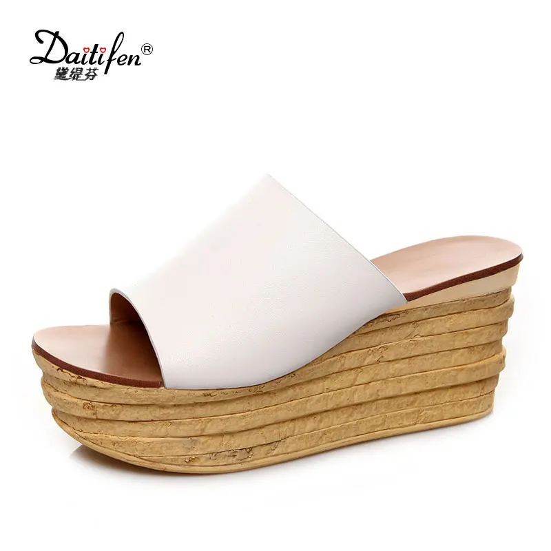 ladies slippers with a small heel