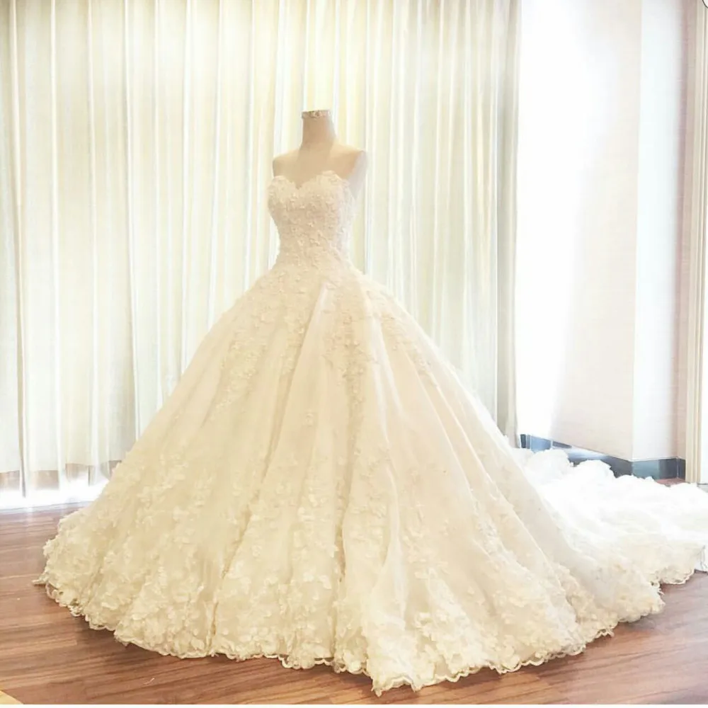 

Royal Sleeveless Handwork Flowers Empire Luxury Wedding Dress 2019