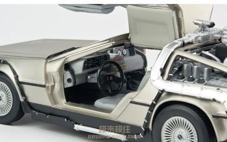 1:18 Назад в будущее 1 delorean DMC-12 scifi модель автомобиля