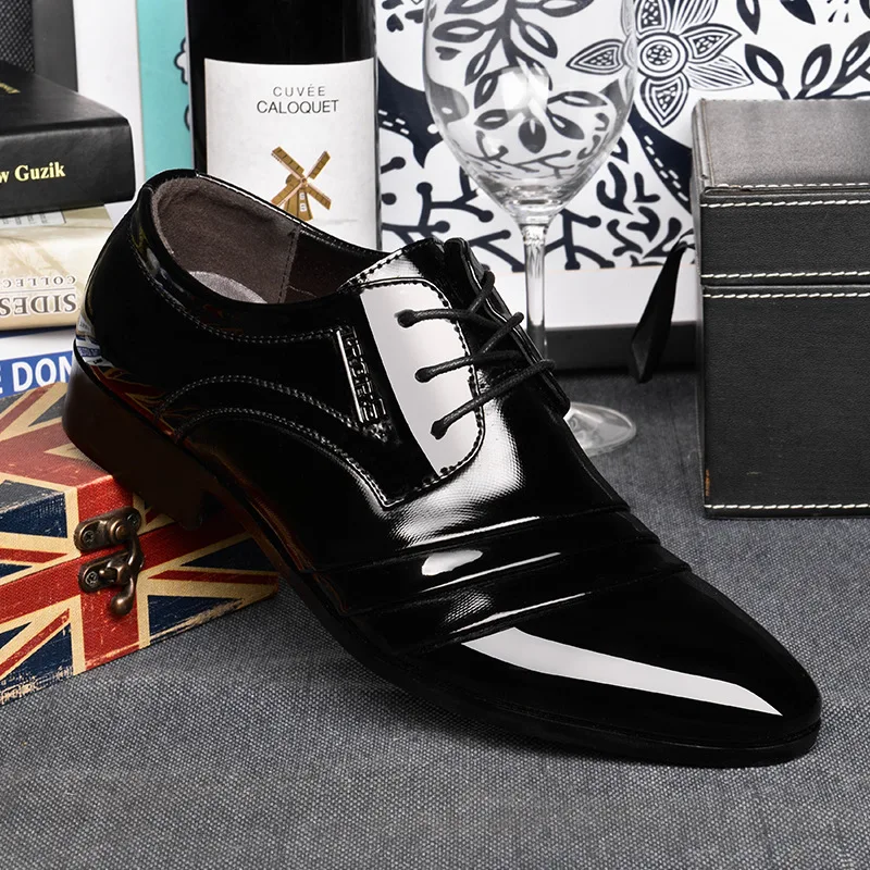 

2019 Newly Men's Quality Patent Leather Shoes Wedding Shoes Black Leather Soft Man Dress Shoes Luxury Men Business office shoes